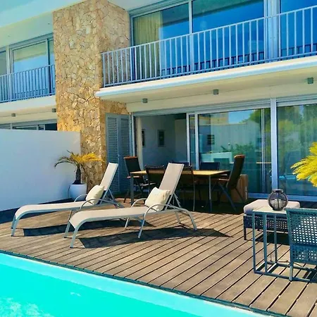Villa Ray Design *